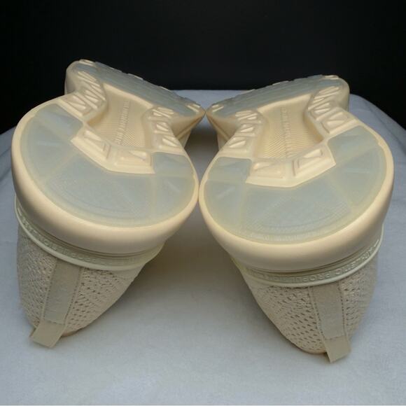 APL TechLoom Bliss | 8.5M/10W | Slip-On Trainer - NIB main image 4